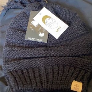 Black messy bun beanie